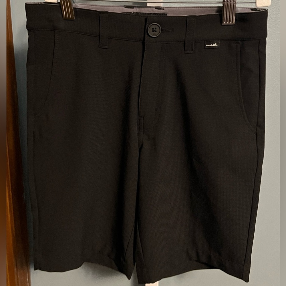 Travis Matthew Black Golf Shorts NWT Size 10